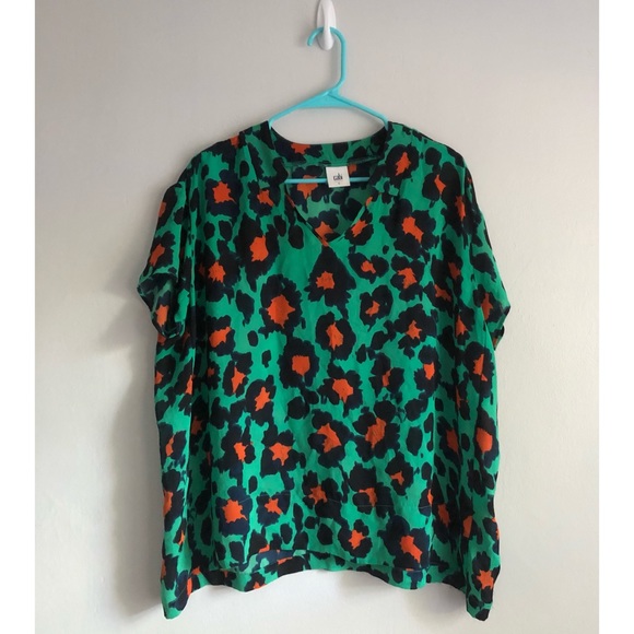 CAbi Rita Leopard Print Blouse Size Small - Picture 2 of 7